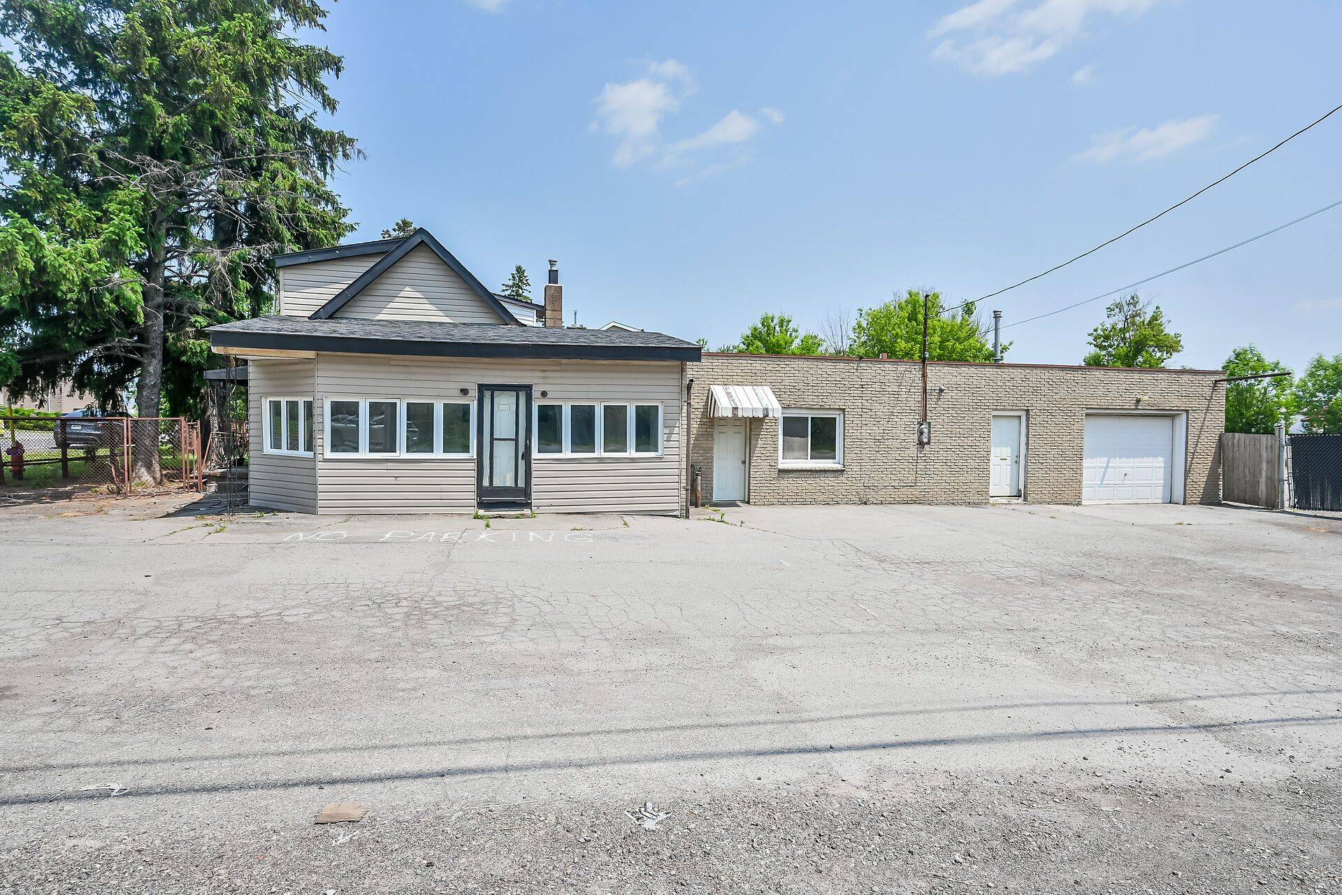 316 Jones RD, Hamilton, ON L8E 5N2