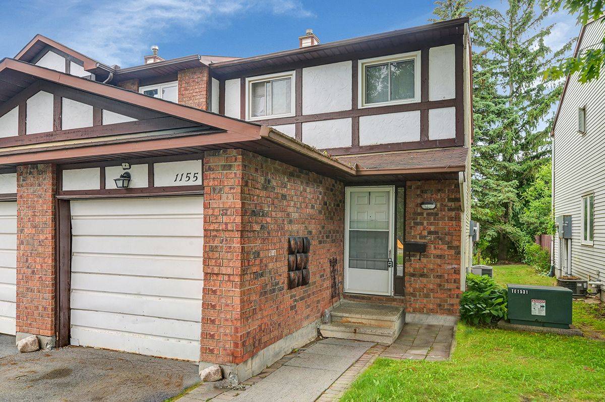 Orleans - Convent Glen And Area, ON K1C 3E9,1155 Millwood CT