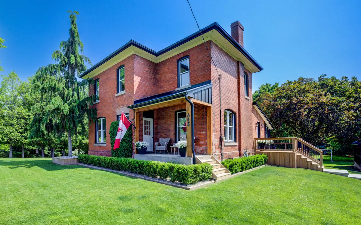Norwich, ON N0J 1C0,645 Main ST N