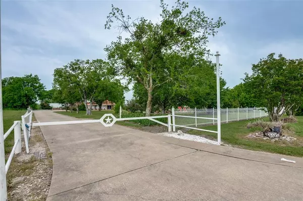 Fate, TX 75087,995 Prince Lane
