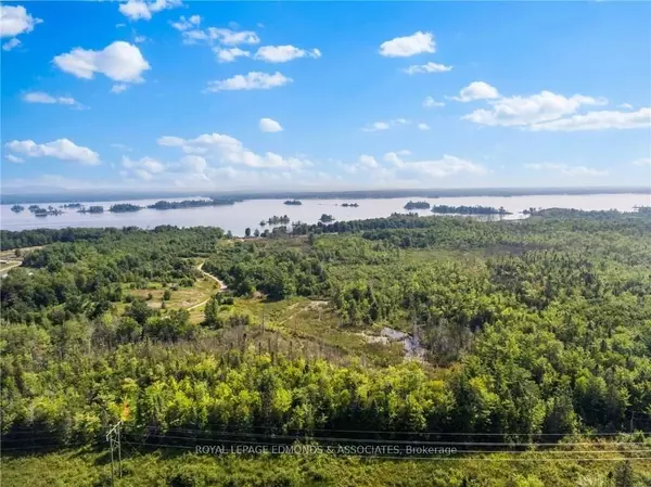 Petawawa, ON K8H 3R9,540 ABBIE LN