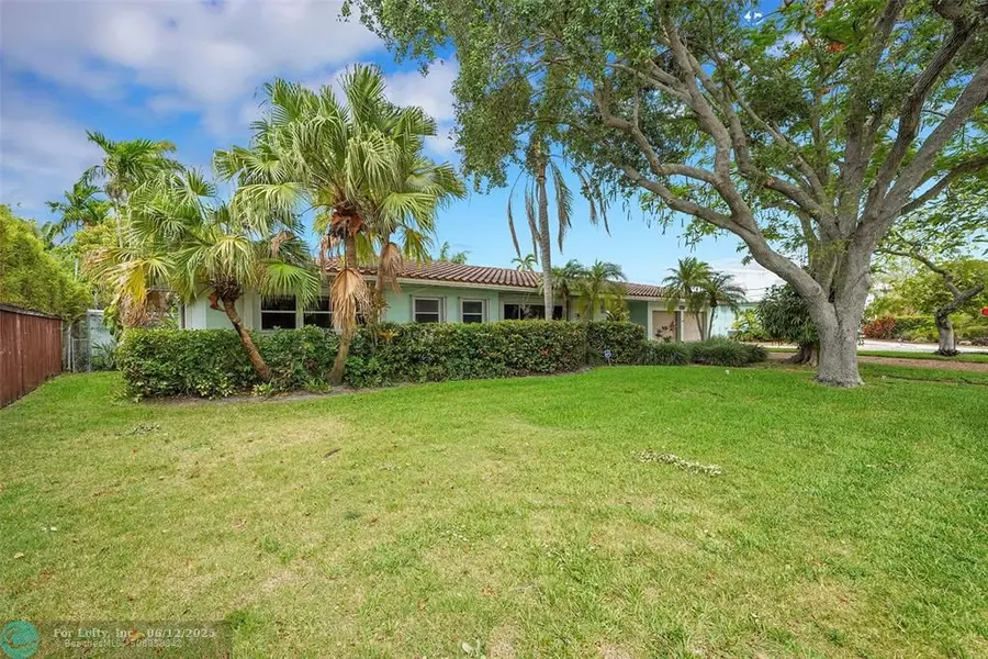 2732 NE 16th St, Fort Lauderdale, FL 33304