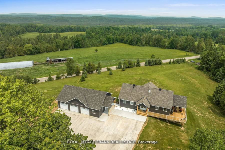 370 Detlor RD, Bancroft, ON K0L 1C0