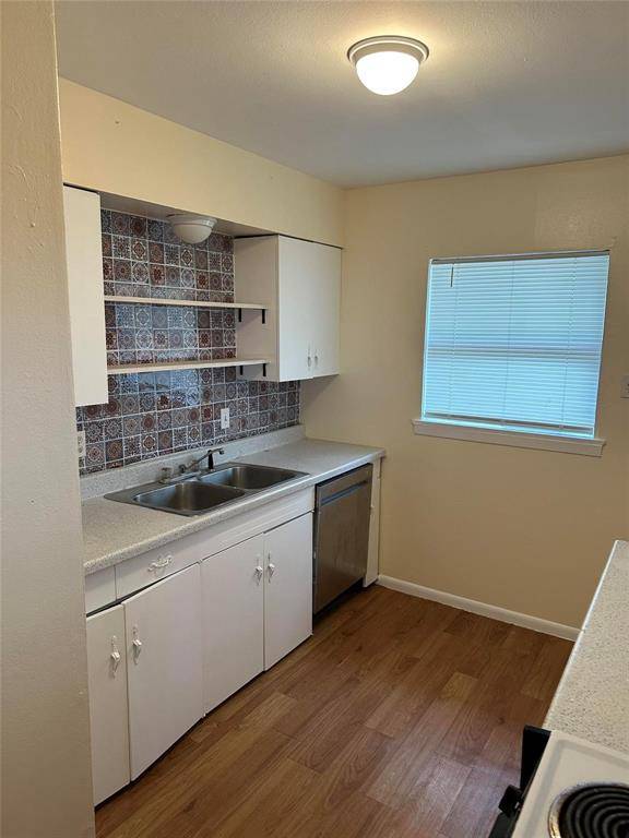 Dallas, TX 75228,9795 Twin Creek Circle