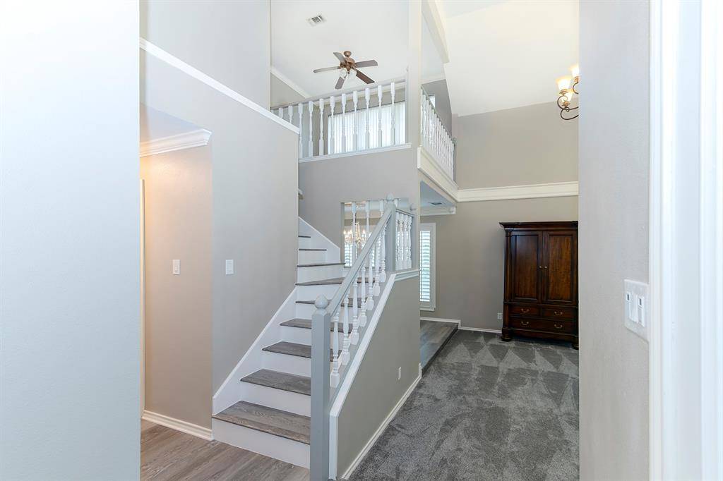 Grapevine, TX 76051,5222 Fairmount Drive