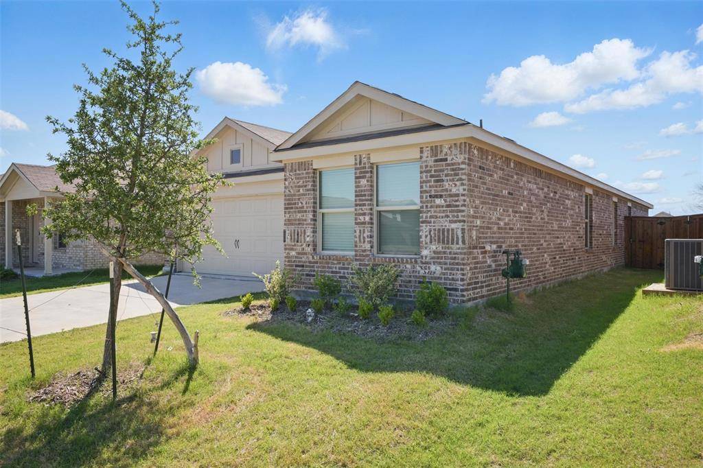 Forney, TX 75126,1326 Eldridge Pond Street