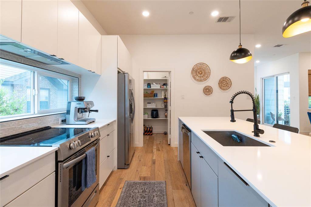 Dallas, TX 75204,2118 N Carroll Avenue #103