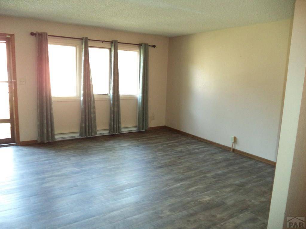 Pueblo, CO 81005,2107 Chatalet Lane