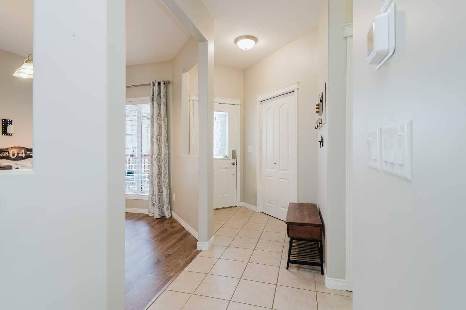 Grande Prairie, AB T8X 1T3,9910 90A ST