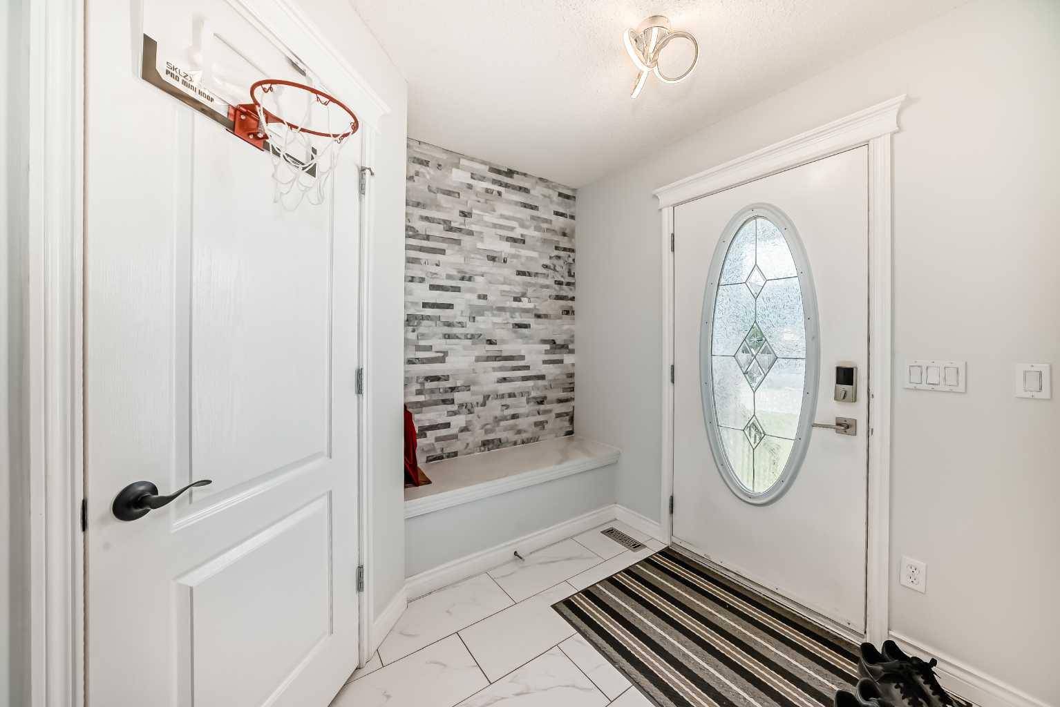 Airdrie, AB T4B 3K9,644 Luxstone LNDG SW