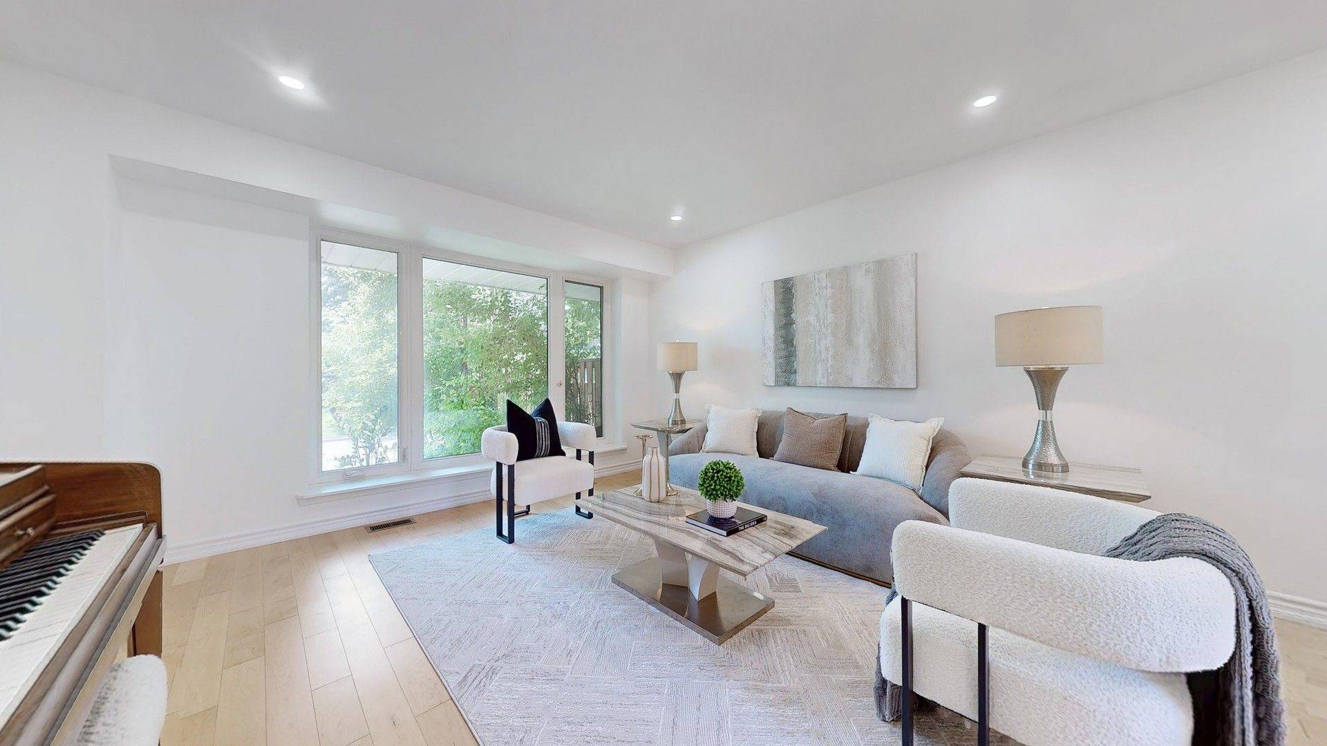 Toronto C14, ON M2N 4H4,14 Logandale RD