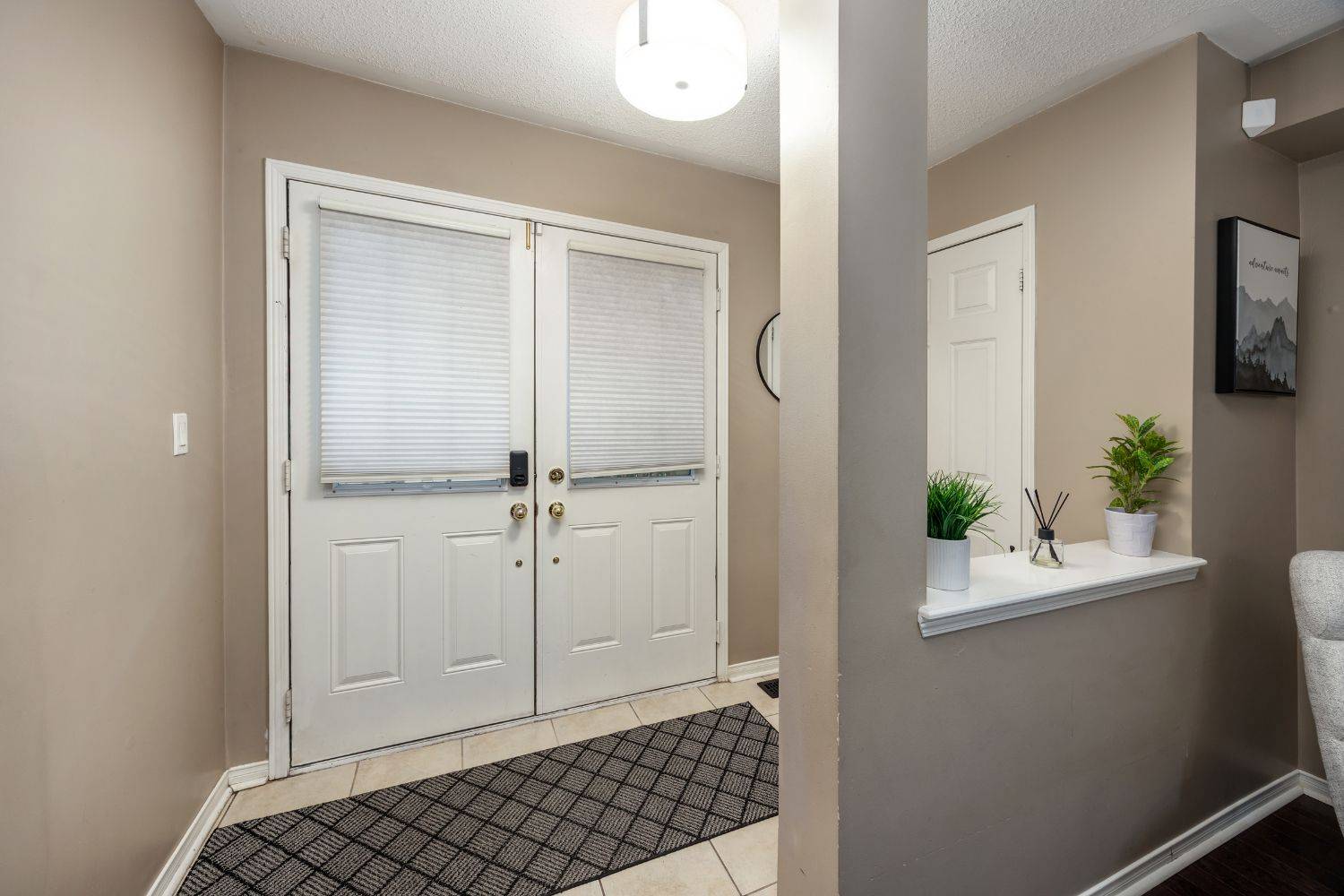 Oshawa, ON L1K 0E6,813 Taggart CRES