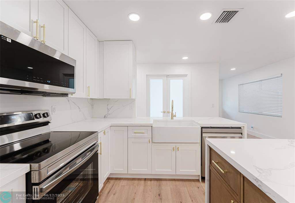 1580 SW 32nd Ct, Fort Lauderdale, FL 33315