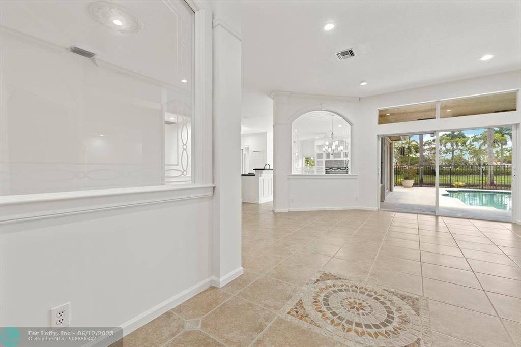 Weston, FL 33331,3707 Oak Ridge Cir
