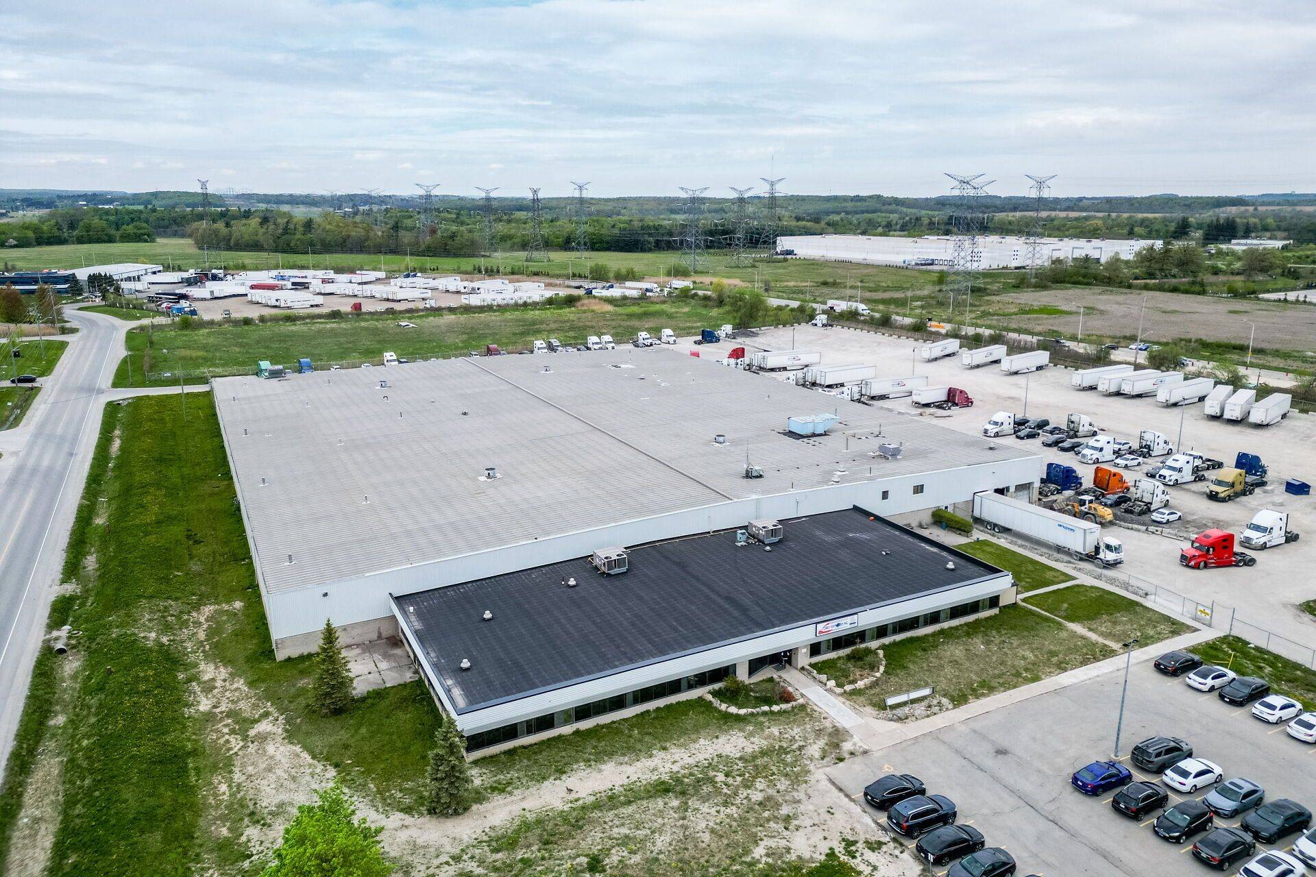 8069 Lawson RD, Oakville, ON L9T 5C4