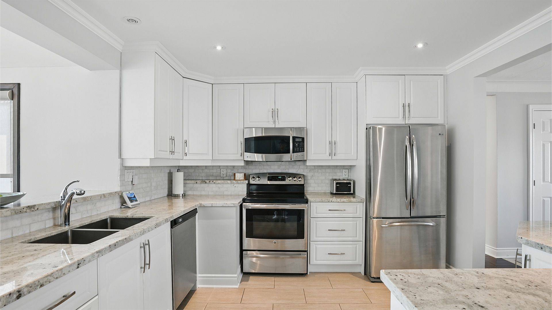 Mississauga, ON L5A 2V4,3487 Yale RD