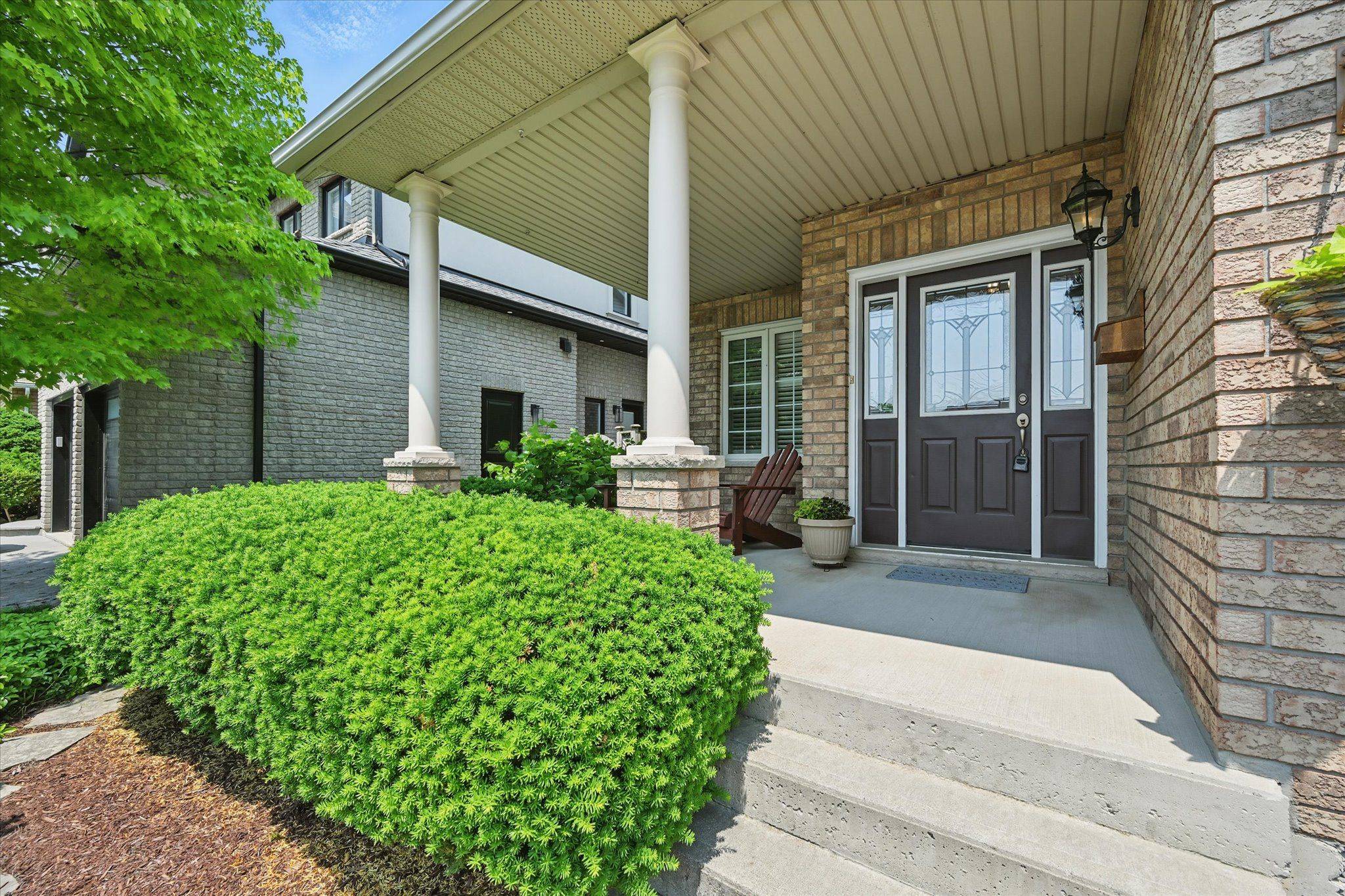 Burlington, ON L7M 4K3,2939 Darien RD