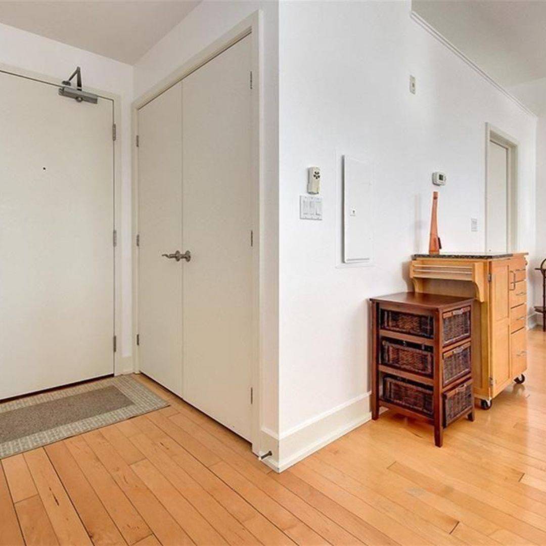 Vanier And Kingsview Park, ON K1L 5J1,345 St Denis ST #304