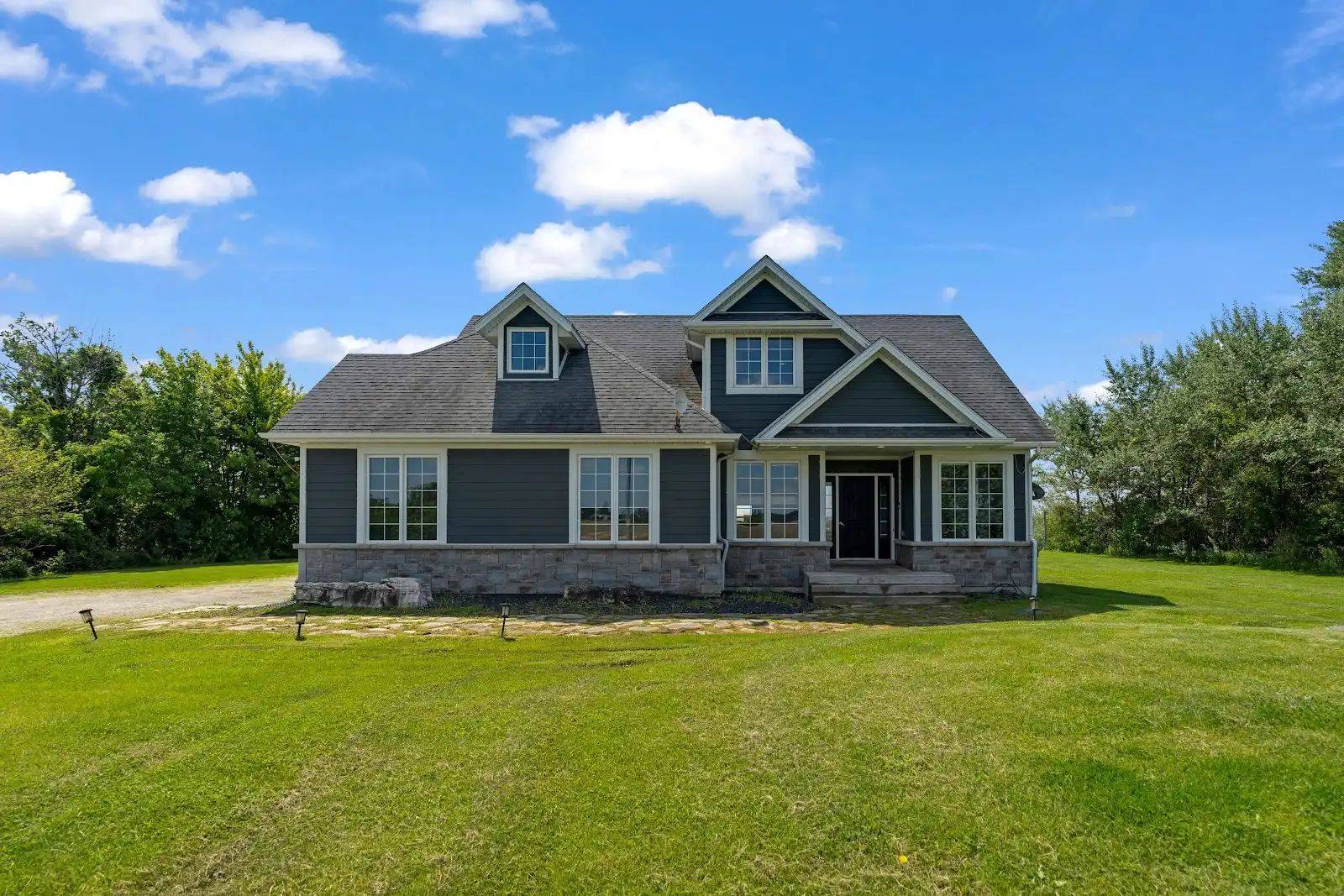 Chatham-kent, ON N0P 2P0,1932 Ocean BLVD