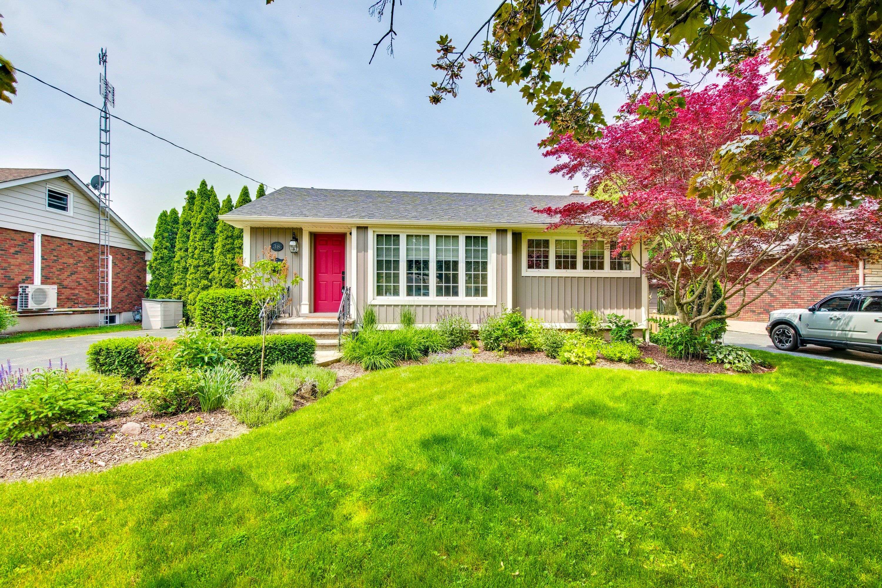 St. Catharines, ON L2N 3T5,38 Albany DR