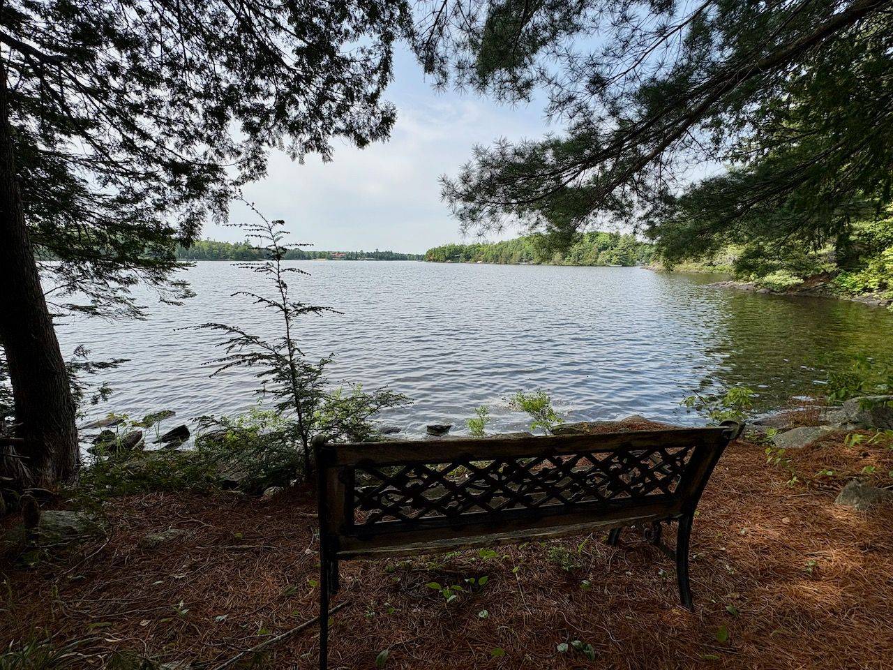 Whitestone, ON P0A 1G0,490 North Meadowcove RD