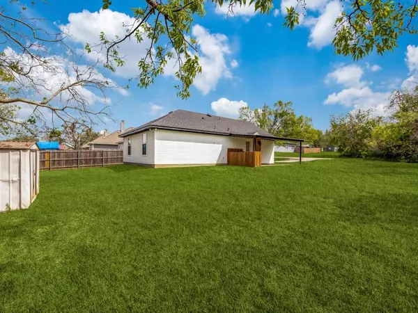 Pilot Point, TX 76258,416 Scott Lane