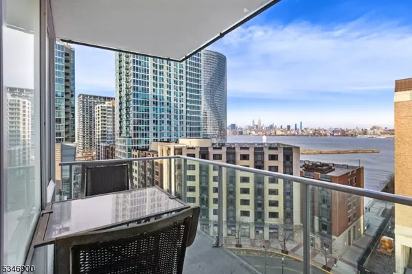 20 Newport Pkwy #1108, Jersey City, NJ 07310