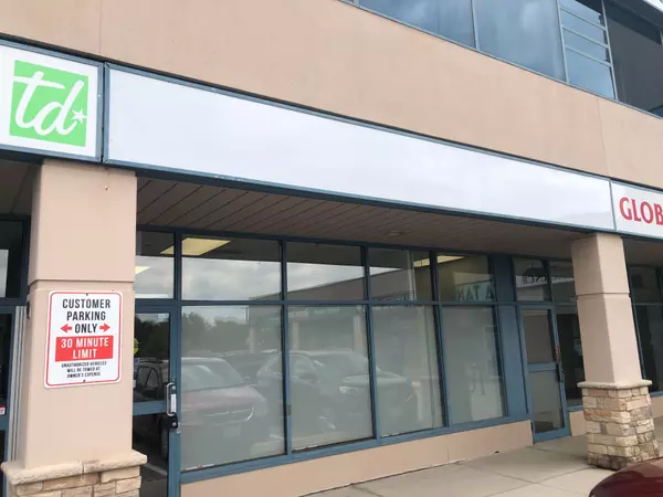 Bradford West Gwillimbury, ON L3Z 3G8,157 Holland ST E #4