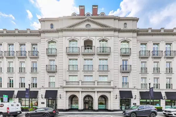 Oakville, ON L6J 0G2,300 Randall ST #307