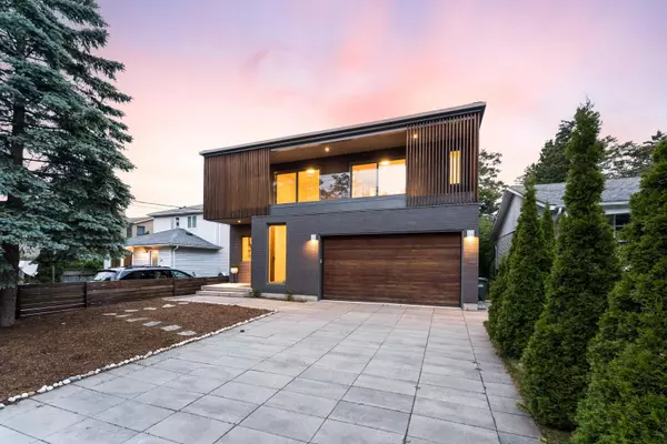 Guelph, ON N1G 2G2,14 Maple ST