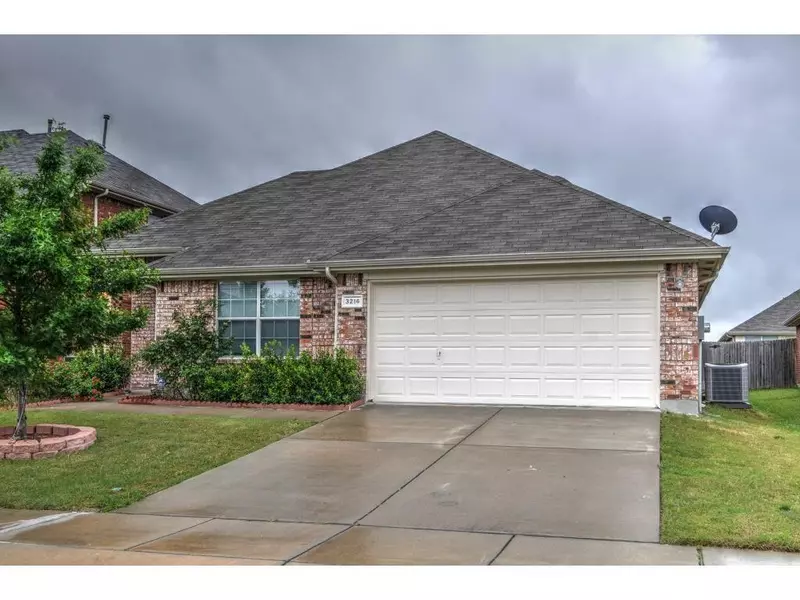 3216 Chesington Drive, Fort Worth, TX 76137