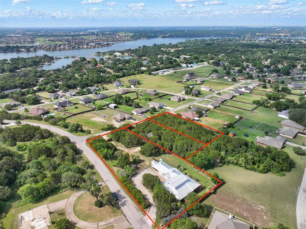 Granbury, TX 76048,1303 W Chippewa Trail
