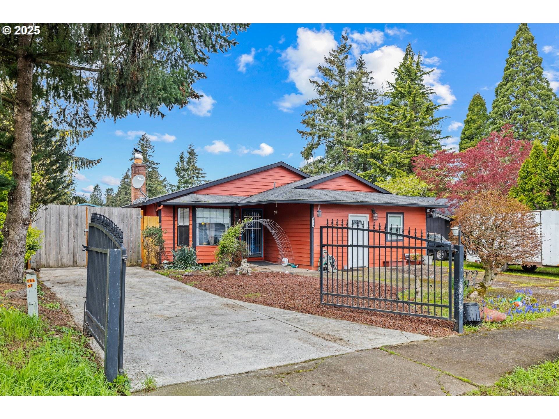 923 NE 193RD AVE, Portland, OR 97230