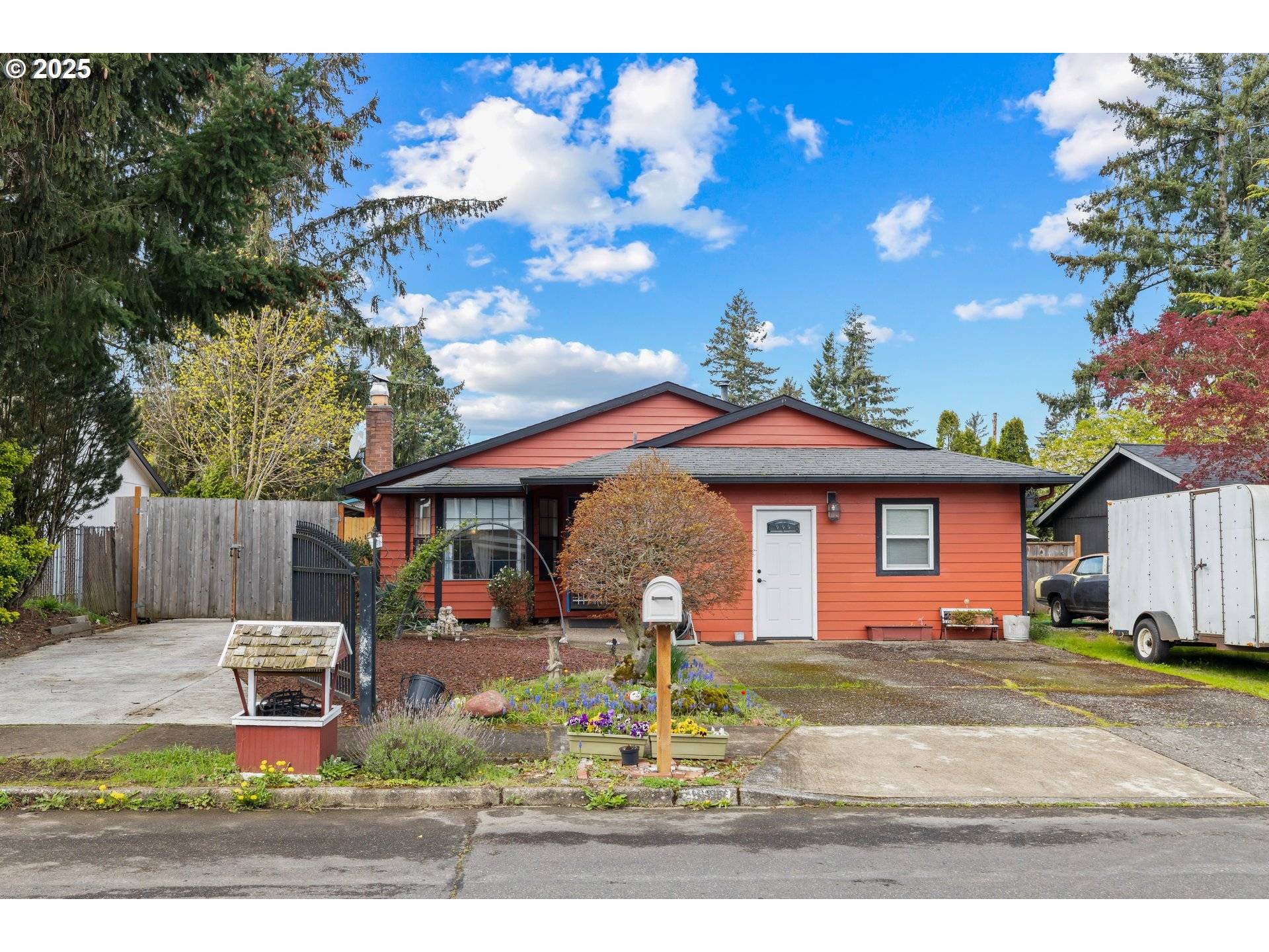 Portland, OR 97230,923 NE 193RD AVE