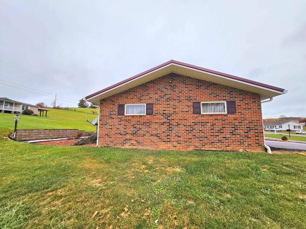 North Tazewell, VA 24630,189 Bland St.