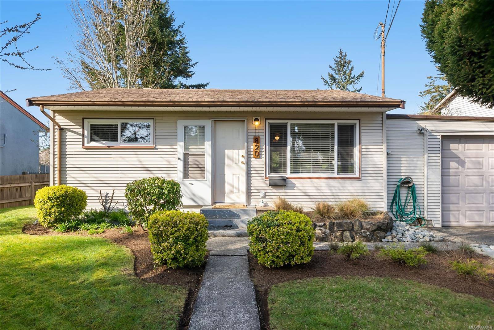 Nanaimo, BC V9S 1V1,820 Cadogan St