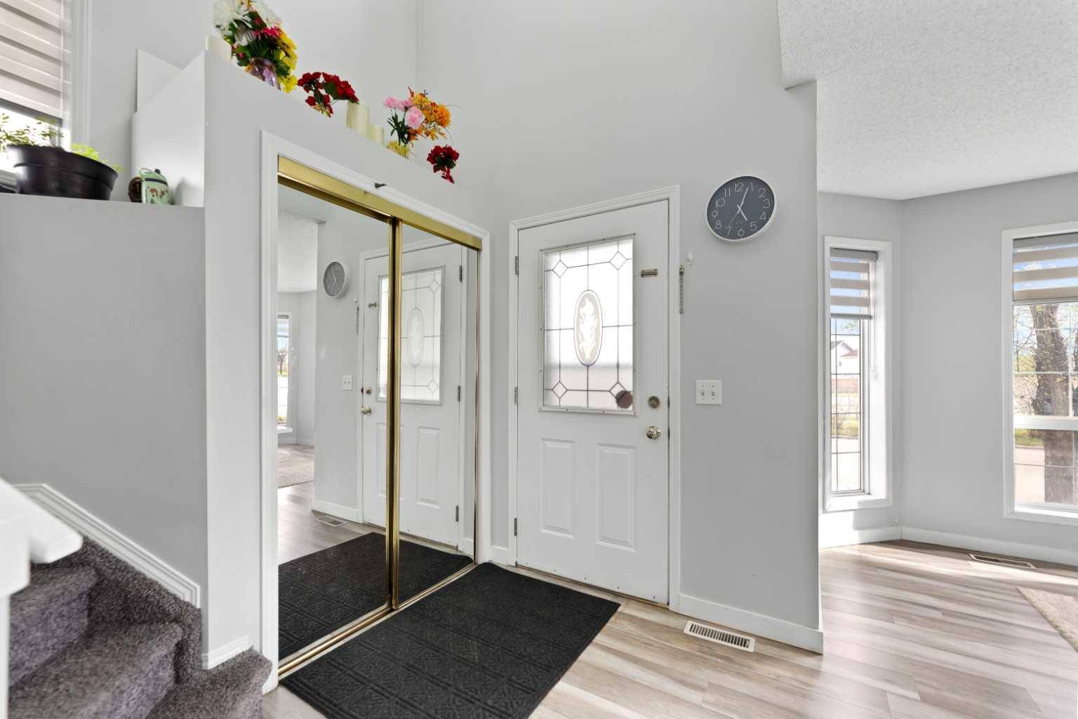 Calgary, AB T3J 3V6,14 Tarington PARK NE