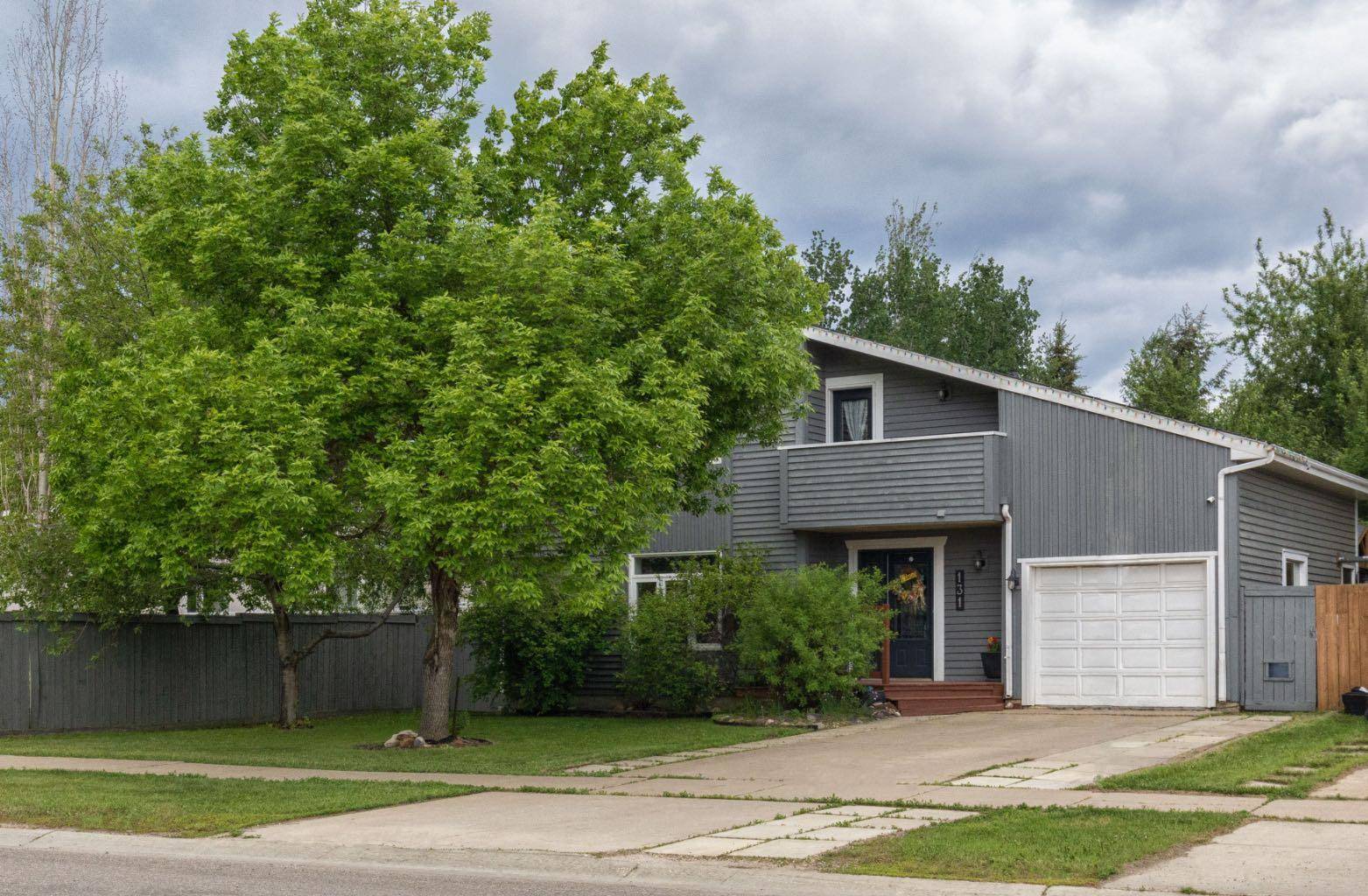 131 Brett DR, Fort Mcmurray, AB T9K 2E4