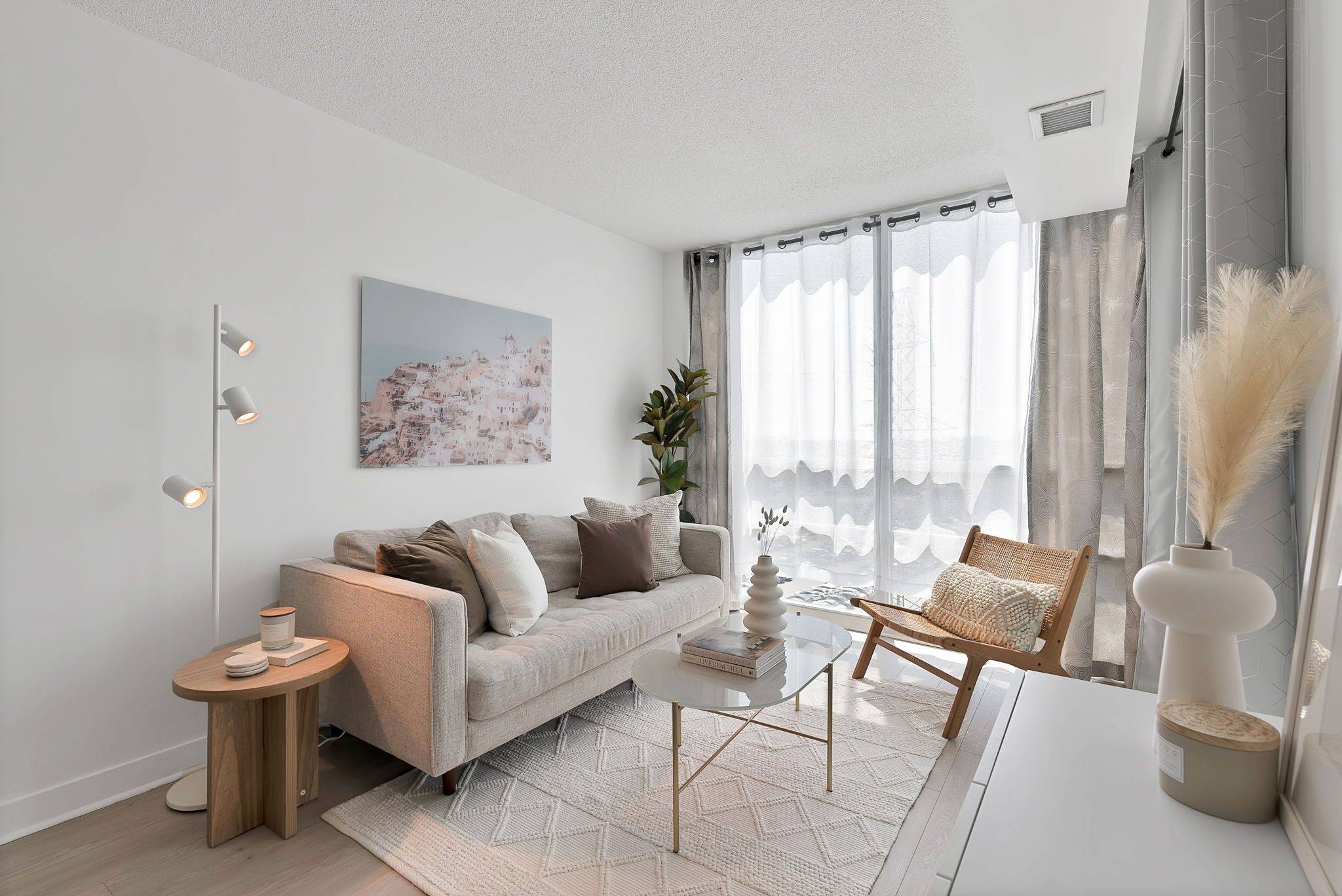 Toronto C07, ON M2M 0B1,5740 Yonge ST #903