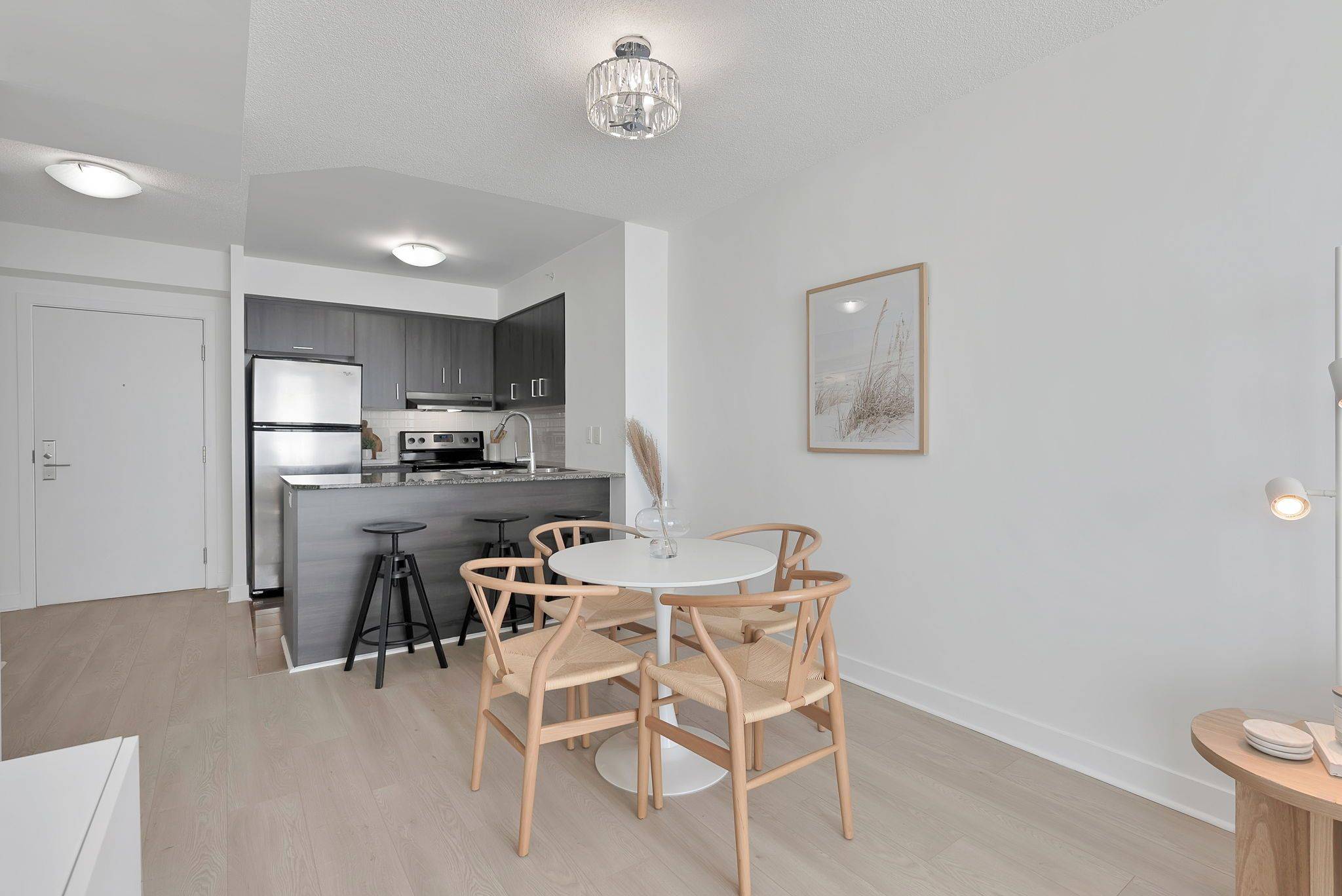 Toronto C07, ON M2M 0B1,5740 Yonge ST #903