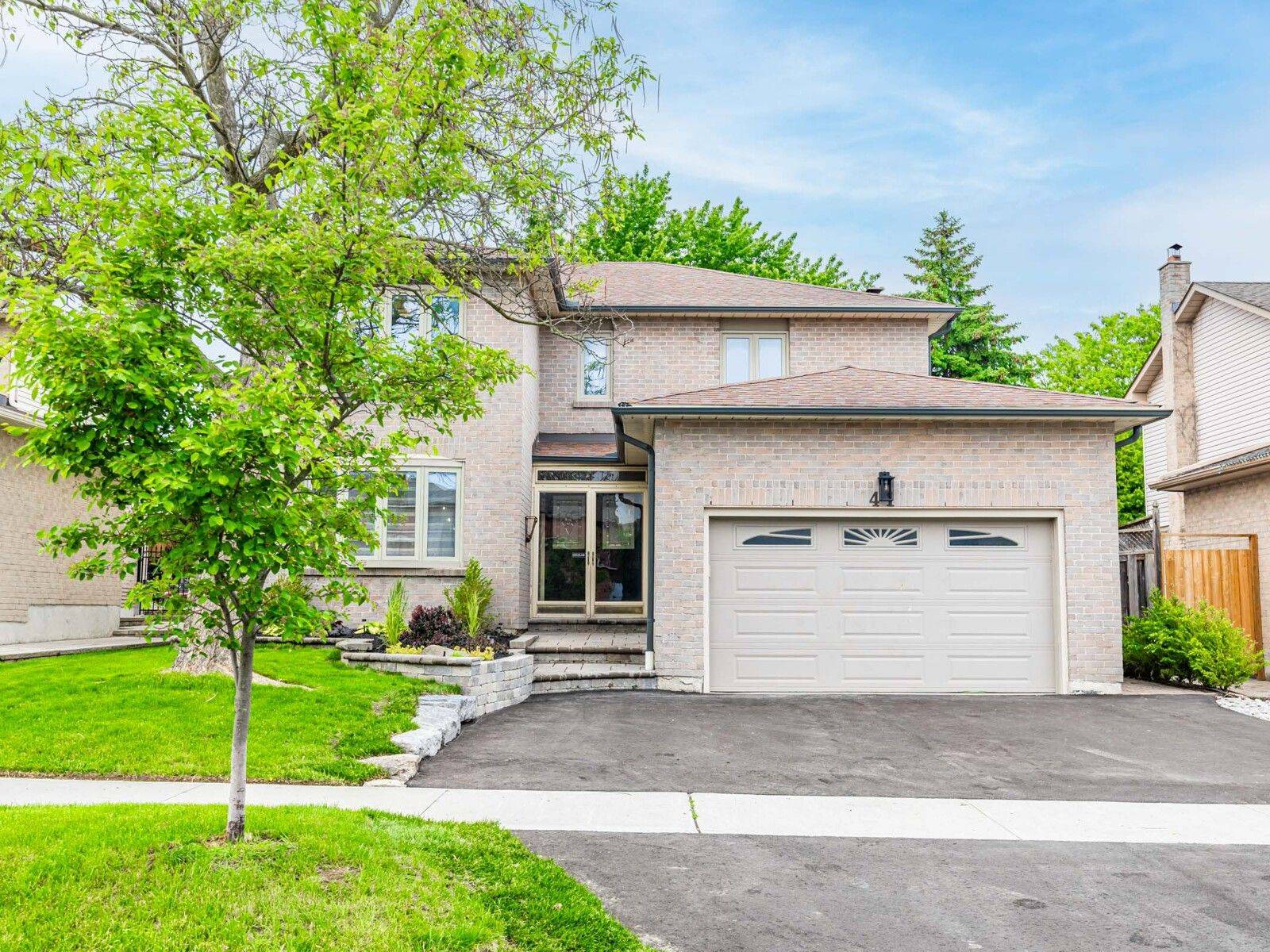 41 Jason DR, Whitby, ON L1R 1L1