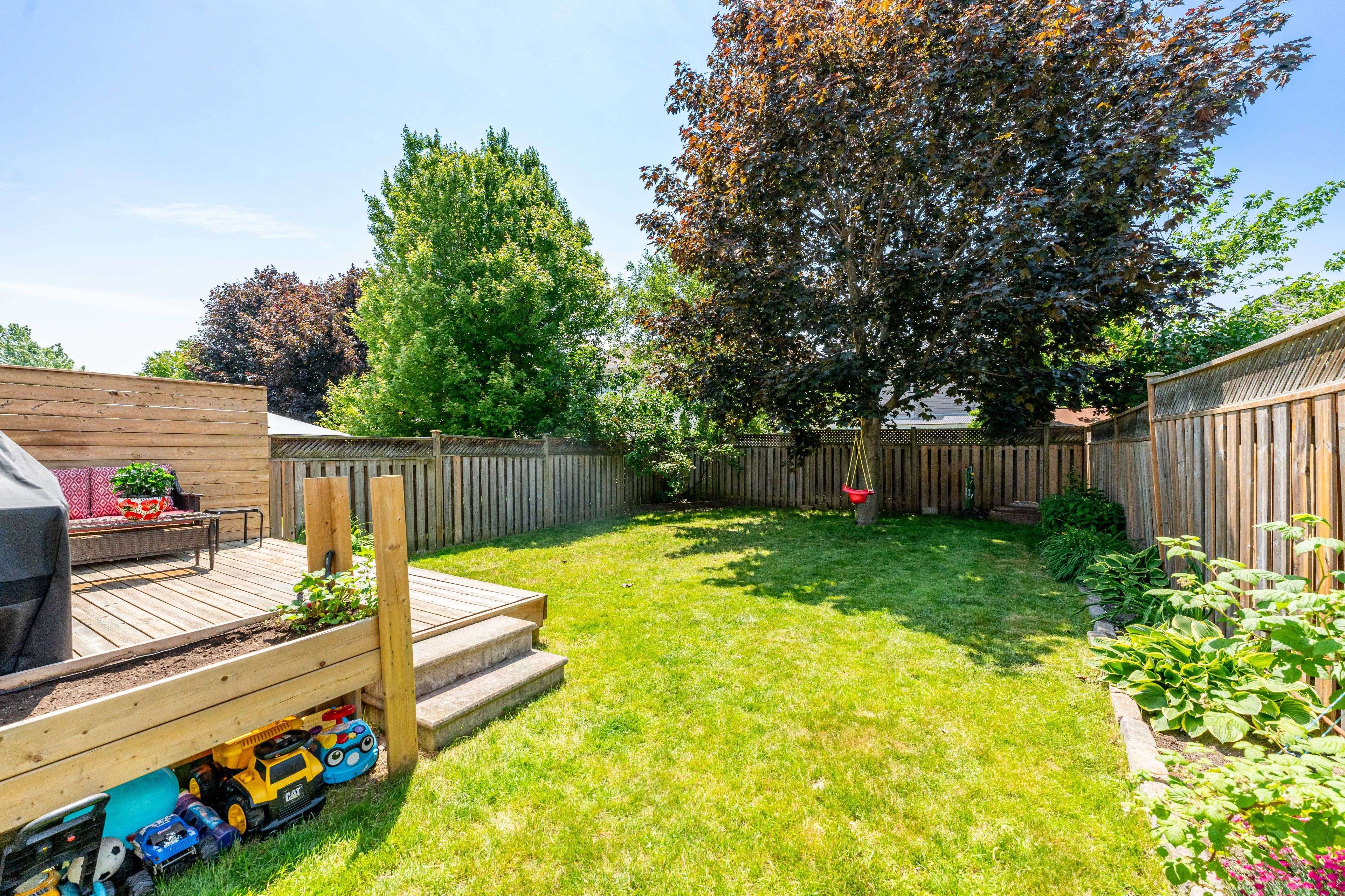 Oshawa, ON L1K 2X9,1130 Tall Pine AVE