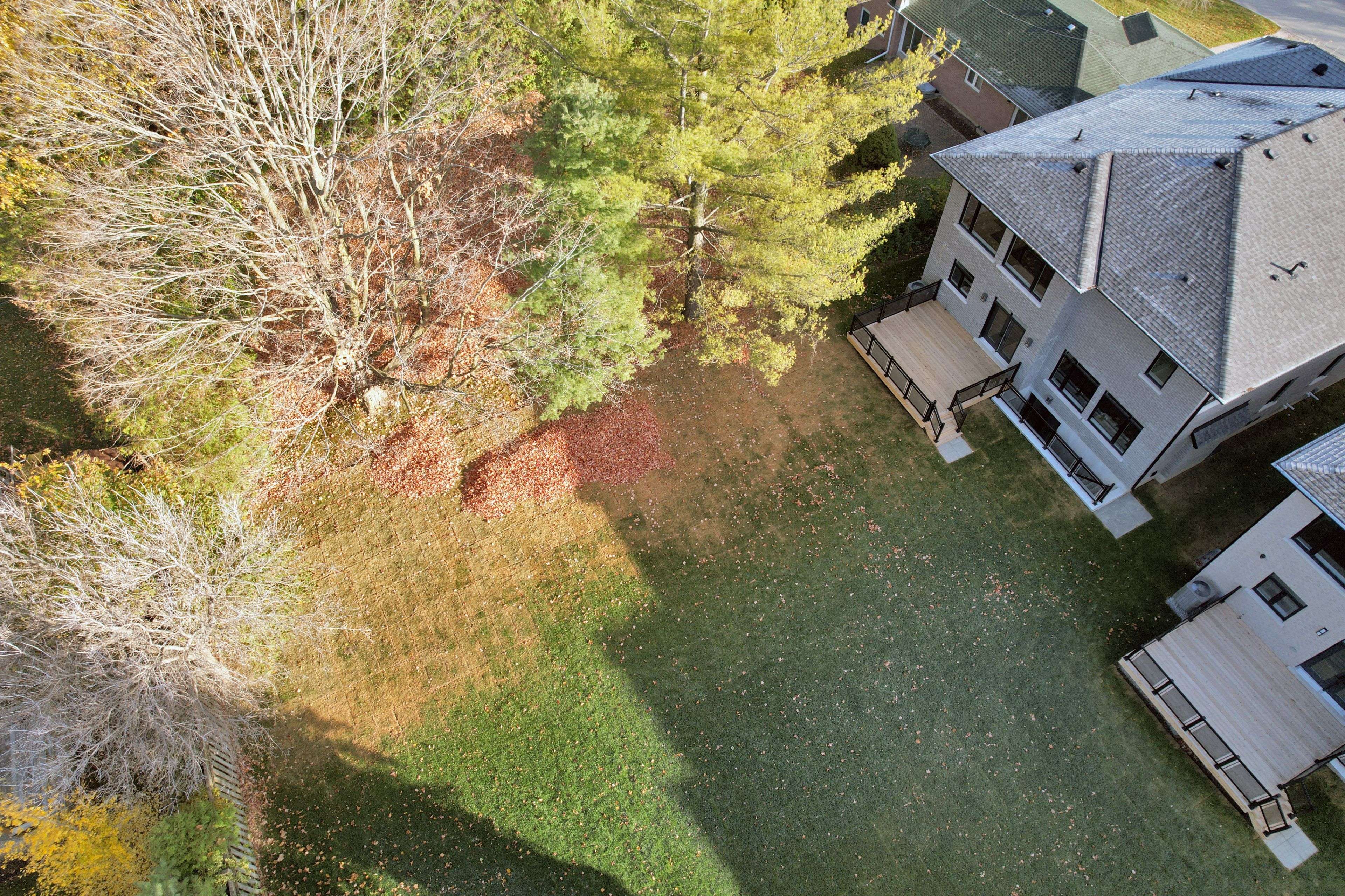 Newmarket, ON L3Y 3G7,92 Howard RD