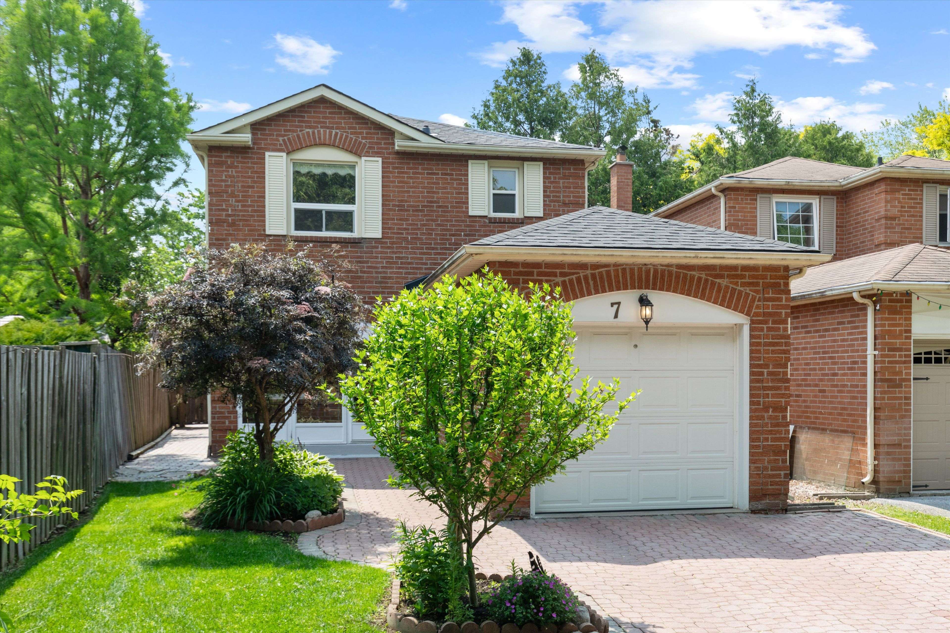 Markham, ON L3R 4V1,7 Miley DR