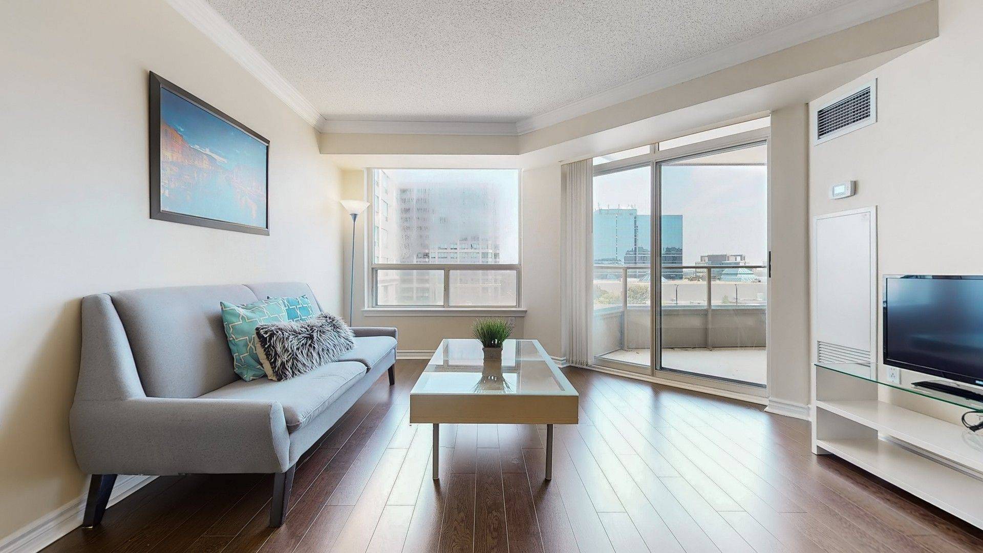 Richmond Hill, ON L4B 4J8,9015 Leslie ST #301