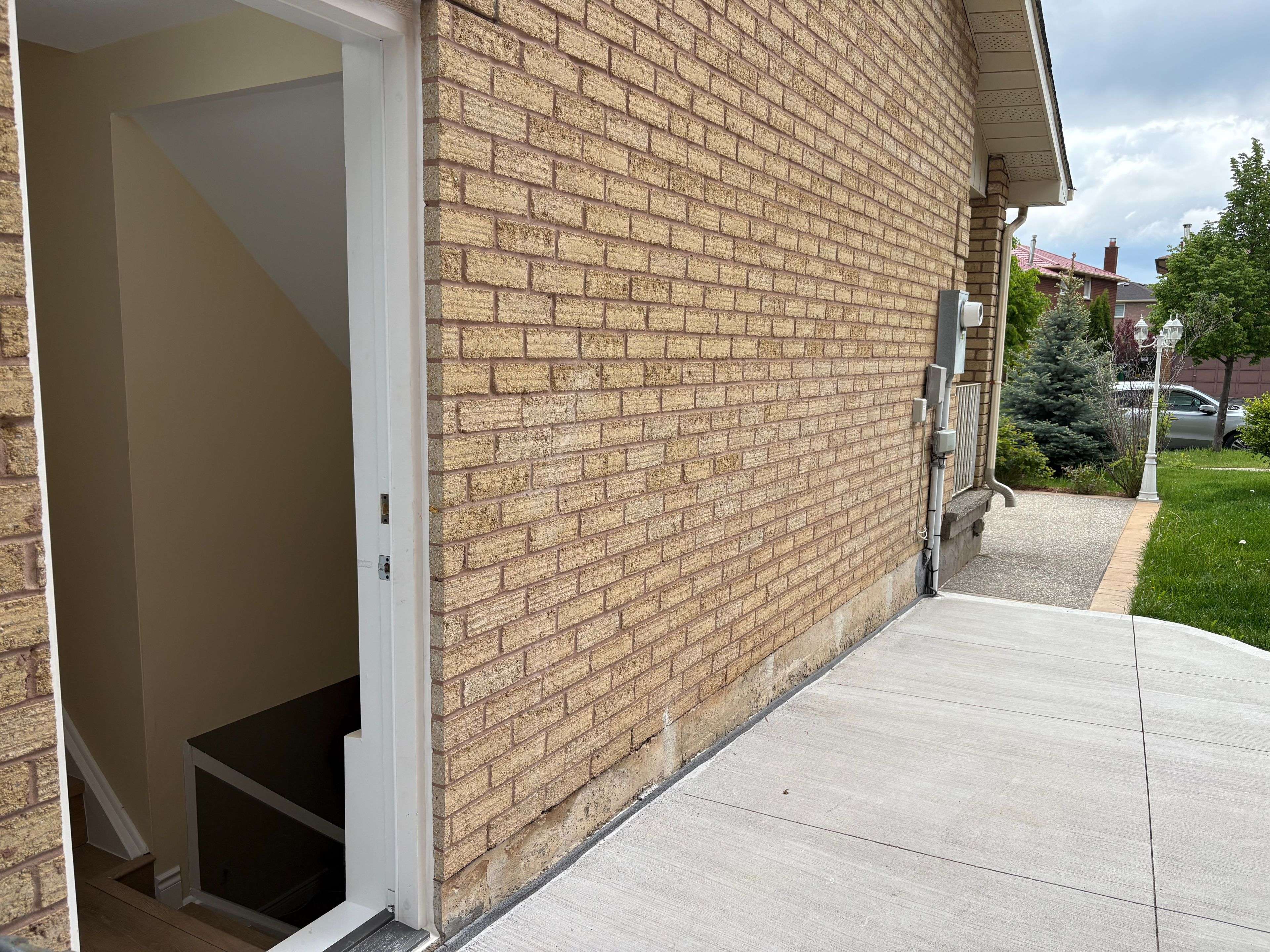 Brampton, ON L6Z 2W8,158 Dumfries AVE #Basement