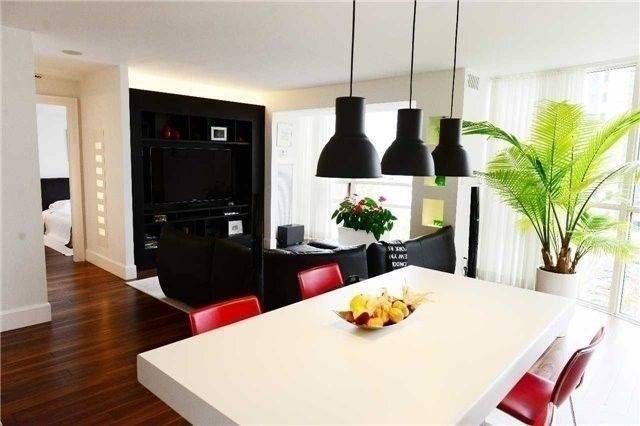 Mississauga, ON L5R 3P5,50 Eglinton AVE W #505