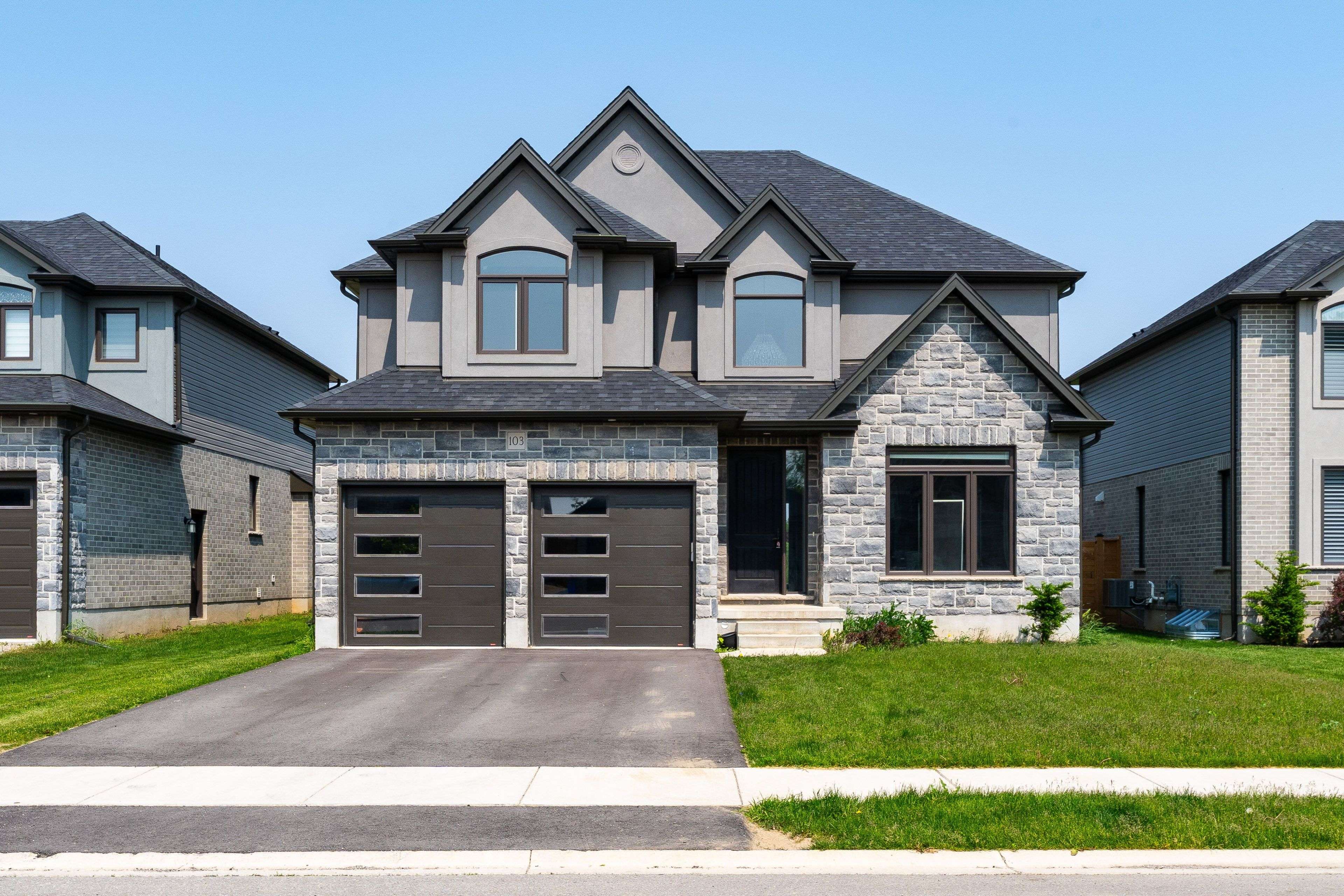 Tillsonburg, ON N4G 5S1,103 Beech BLVD