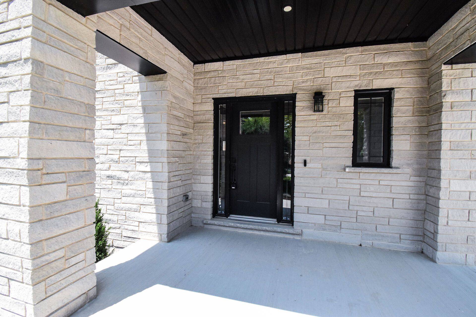 St. Catharines, ON L2N 7K1,10B Port Royal CRES