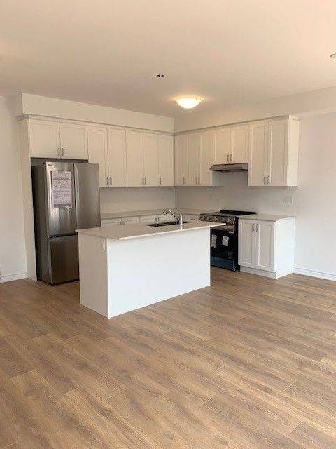 Erin, ON N0B 1T0,141 Molozzi ST